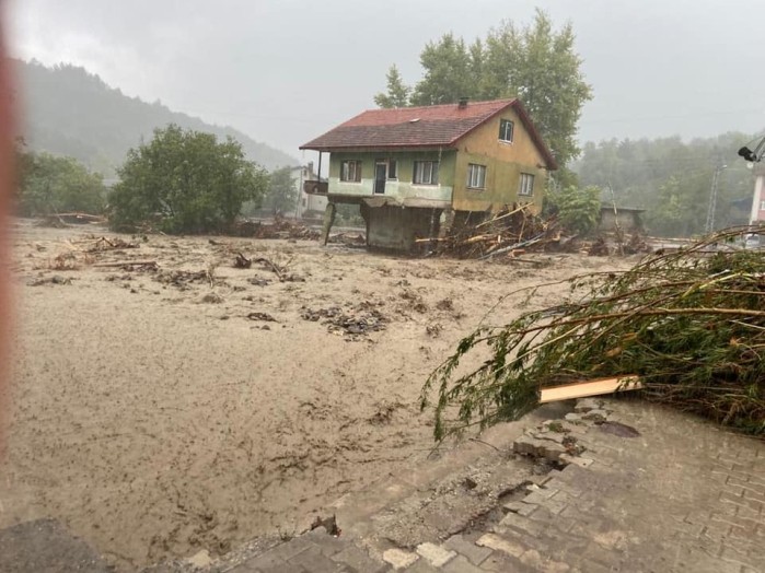 Flood-Bartin-Province-Turkey-10-August-2021-Gov-of-Bartin-Copy.jpg