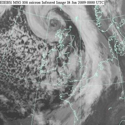 Frank presiune estimata la centru 939mb (2).jpg