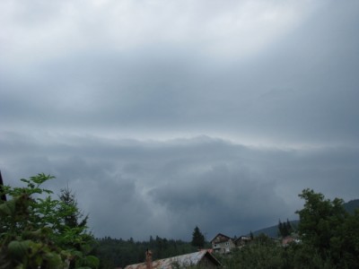 shelf  cloud 1.jpg