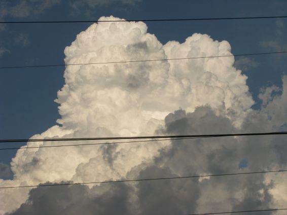 CUMULONIMBUS  DEOSEBIT-25  MAI.jpg