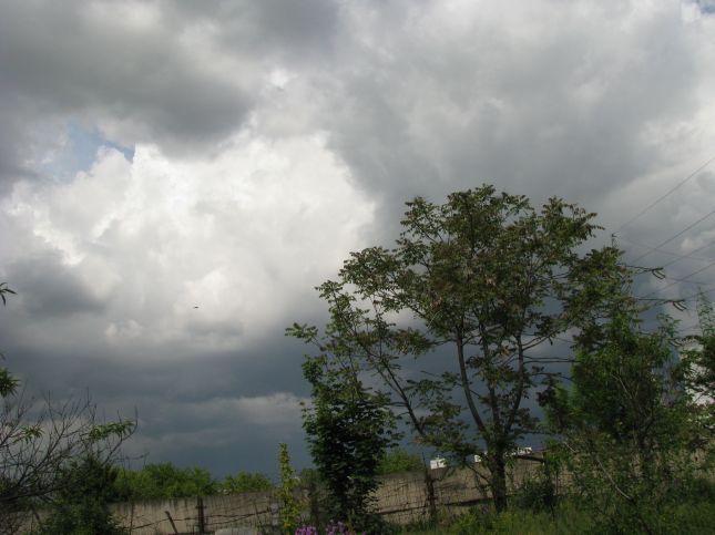 nori ce   pot  aduce   furtuna- 10   mai.jpg